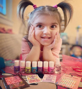 Piggy Paint - Princess Nail Art