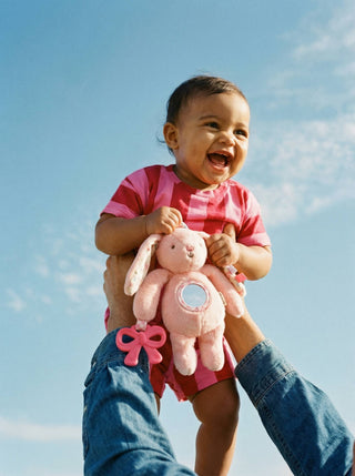 Itzy Ritzy - *NEW* Pink Bunny Bitzy Traveler™
