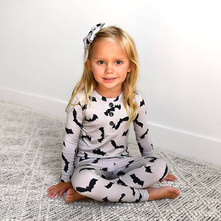 Gigi and Max - Vlad Gray Bats TWO PIECE Bamboo Halloween Kids Lounge Set