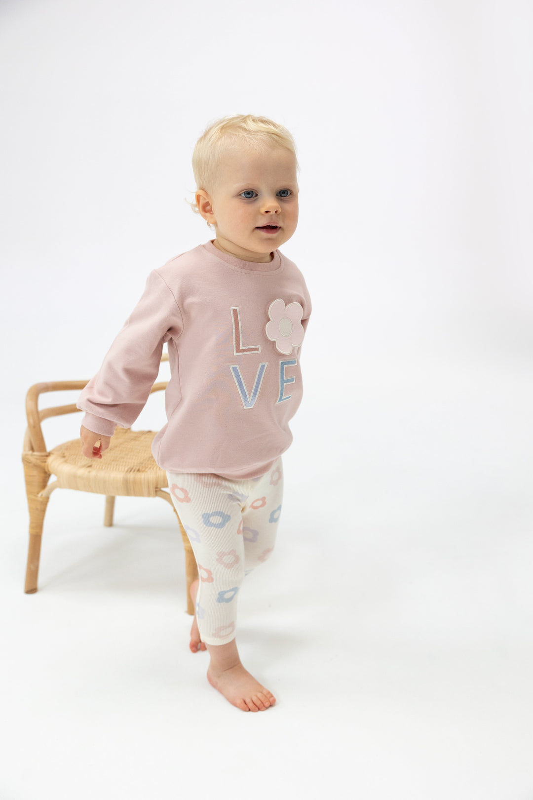 Angel Dear Daisy Pop French Terry Oversize Applique Sweatshirt + Leggings