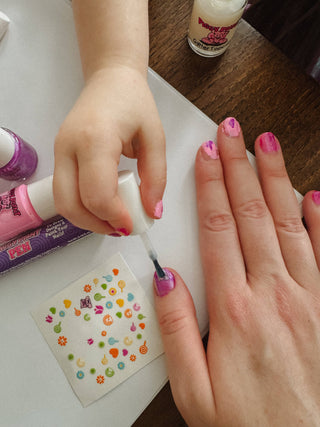 Piggy Paint Scented Sweetie Pie Gift Set | Non-Toxic Kids Nail Polish
