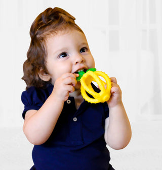 Itzy Ritzy - Itzy Ritzy - Bitzy Biter™ Teething Ball Baby Teether - Classy Rascals Boutique