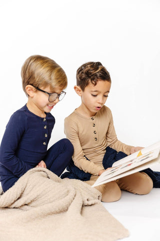 Lou Lou & Company - Lou Lou & Company - Chenille Blanket - Oatmeal - Classy Rascals Boutique