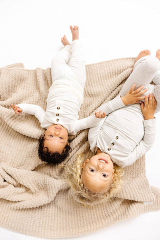 Lou Lou & Company - Lou Lou & Company - Chenille Blanket - Oatmeal - Classy Rascals Boutique